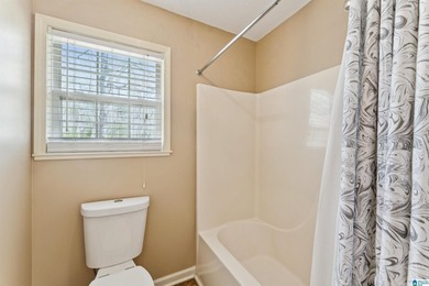 Welcome home to a well maintained 3 bedroom, 2 full bathroom - photo 20