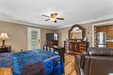 Welcome home to a well maintained 3 bedroom, 2 full bathroom - photo 30