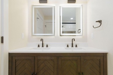 Brand new build in beautiful Cape Fair! This modern home - photo 32