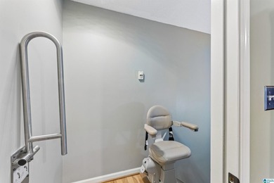 Welcome home to a well maintained 3 bedroom, 2 full bathroom - photo 41