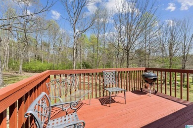 Welcome home to a well maintained 3 bedroom, 2 full bathroom - photo 44
