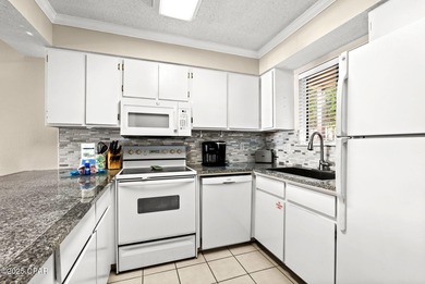 Welcome to Portside Condos! This 2 bedroom/1 and a half bathroom - photo 7