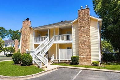 Welcome to Unit D10 at Riverwalk, a beautifully maintained - photo 2