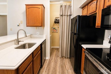 Welcome to Unit D10 at Riverwalk, a beautifully maintained - photo 7
