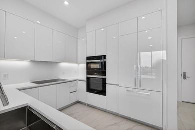 Welcome to Nautilus 220-where brand-new waterfront luxury meets - photo 12