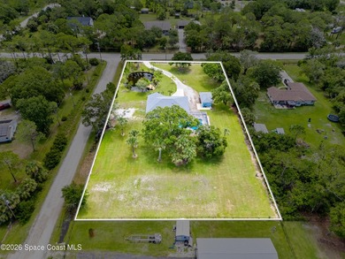 Private Pool Estate with Detached Pool House & Pond Views - photo 3