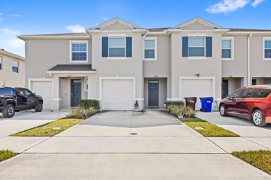 Live Oak Lake Townhome/Townhouse For Sale in ST Cloud Florida