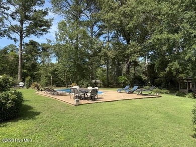 Welcome home to this beautiful 3-bedroom, 2-bath brick residence - photo 3