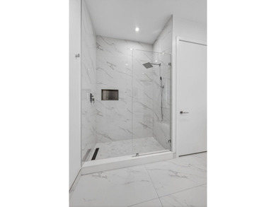 Welcome to Nautilus 220-where brand-new waterfront luxury meets - photo 41