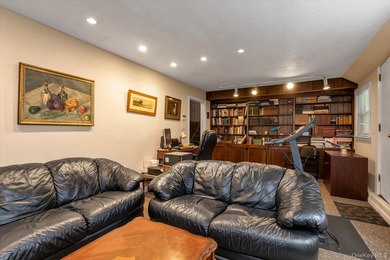 Prime South Lindenmere Mid Block EXTENDED 5BR SPLIT--Added 4th - photo 12