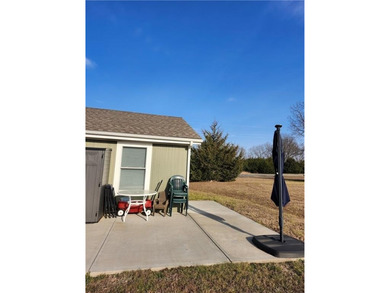 This almost-new home comes fully furnished and ready to make - photo 21