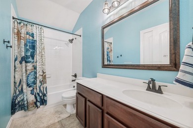 MOTIVATED SELLER! Welcome home to this beautifully maintained - photo 21