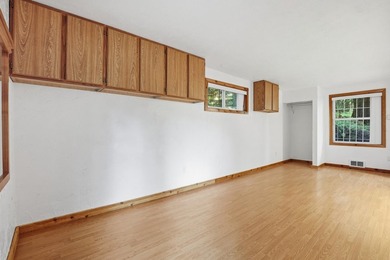 Charming bungalow tucked away on a secondary lot on Newman Lake - photo 21