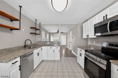 This adorable home is as lovely inside as it is from the street - photo 22