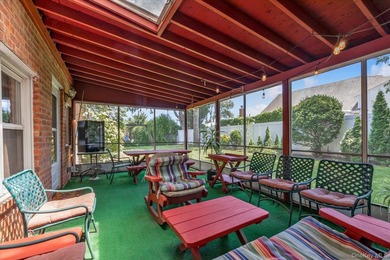 Prime South Lindenmere Mid Block EXTENDED 5BR SPLIT--Added 4th - photo 23