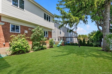 Prime South Lindenmere Mid Block EXTENDED 5BR SPLIT--Added 4th - photo 24