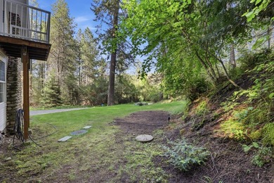 Charming bungalow tucked away on a secondary lot on Newman Lake - photo 31