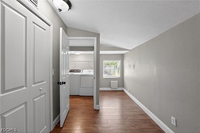 This adorable home is as lovely inside as it is from the street - photo 34