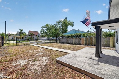 This adorable home is as lovely inside as it is from the street - photo 39