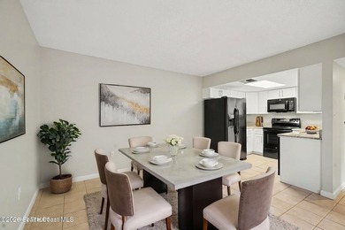Lovely updated 2-bedroom, 2.5 bath townhouse featuring 2 - photo 3