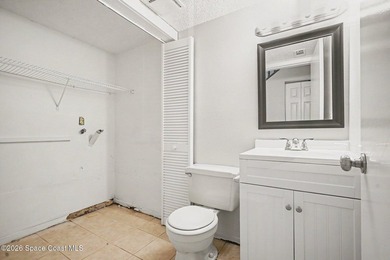Lovely updated 2-bedroom, 2.5 bath townhouse featuring 2 - photo 10