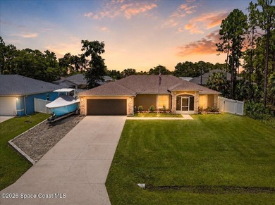 Welcome Home to your amazing Pool Home Oasis nestled in a quiet - photo 1