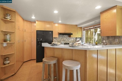 Welcome to 900 Woodland Drive in the heart of San Ramon-an - photo 14