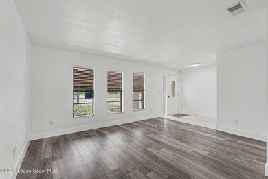 Welcome home to this beautifully maintained 3-bedroom, 2-bath - photo 5