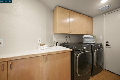 Welcome to 900 Woodland Drive in the heart of San Ramon-an - photo 27
