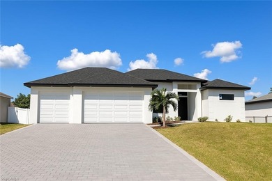 Cape Coral Lakes Area Home For Sale in Cape Coral Florida