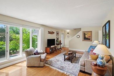 Just step out from this townhouse onto the East River Parkway - photo 7