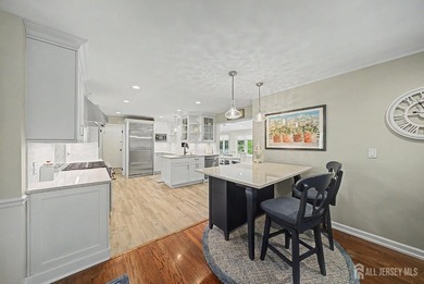 icture-perfect Colonial blending timeless design, modern updates - photo 13