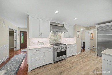 icture-perfect Colonial blending timeless design, modern updates - photo 14
