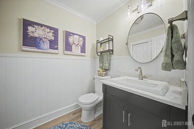 icture-perfect Colonial blending timeless design, modern updates - photo 20