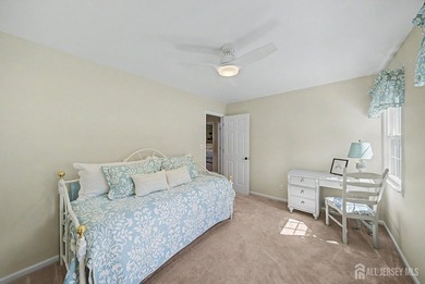 icture-perfect Colonial blending timeless design, modern updates - photo 24