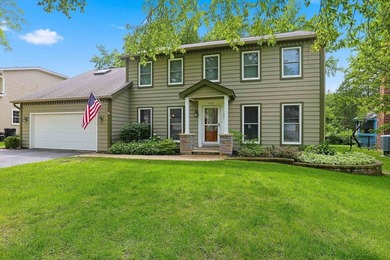 Pride of ownership at every turn, spacious floor plan & quality - photo 1