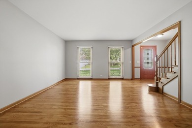 Pride of ownership at every turn, spacious floor plan & quality - photo 6