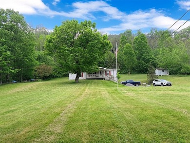 *****Welcome to this charming double-wide pre-manufactured home - photo 3