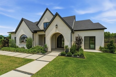 Located in the private gated community of Pepper Creek Ranch - photo 3