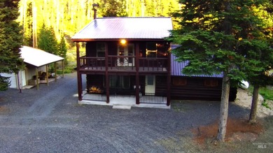 NEWLY REMODELED LOG HOME in the great community if DIXIE, IDAHO - photo 3