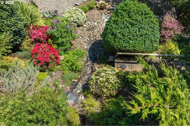 OCEAN GARDEN WATERFALL DOLLHOUSE! This exceptionally beautiful - photo 10