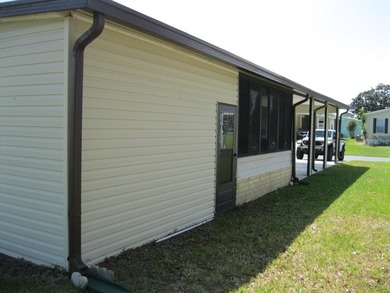 Spacious and well maintained 2 Bedroom 2 bathroom mobile home - photo 39