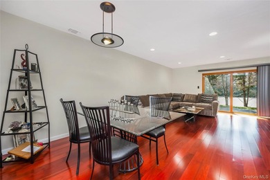 Welcome to Maintenance-Free Living in Willow Wood! Discover the - photo 7