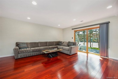 Welcome to Maintenance-Free Living in Willow Wood! Discover the - photo 9