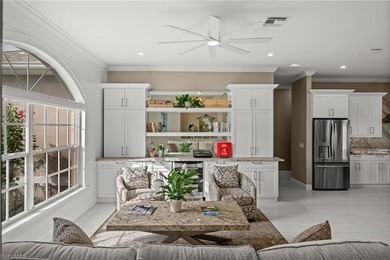 Beautifully refashioned 3-bedroom, 3-bath pool home with a den - photo 16