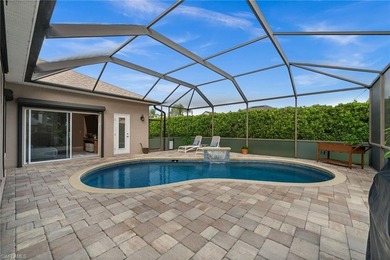 Beautifully refashioned 3-bedroom, 3-bath pool home with a den - photo 41