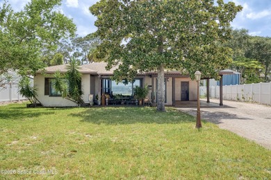 Experience true Florida waterfront living on the beautiful - photo 2