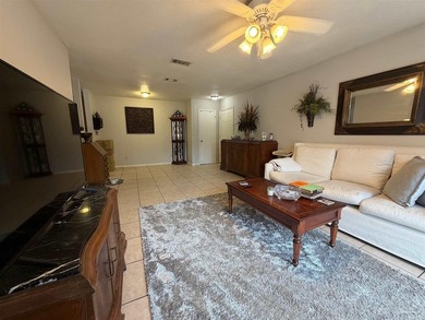 Income-producing 4-plex located in a highly desirable area off 9 - photo 4