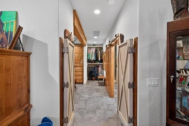 Welcome to a magnificent opportunity to own a premier executive - photo 34