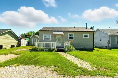 Lake Home Sale Pending in Algonac, Michigan